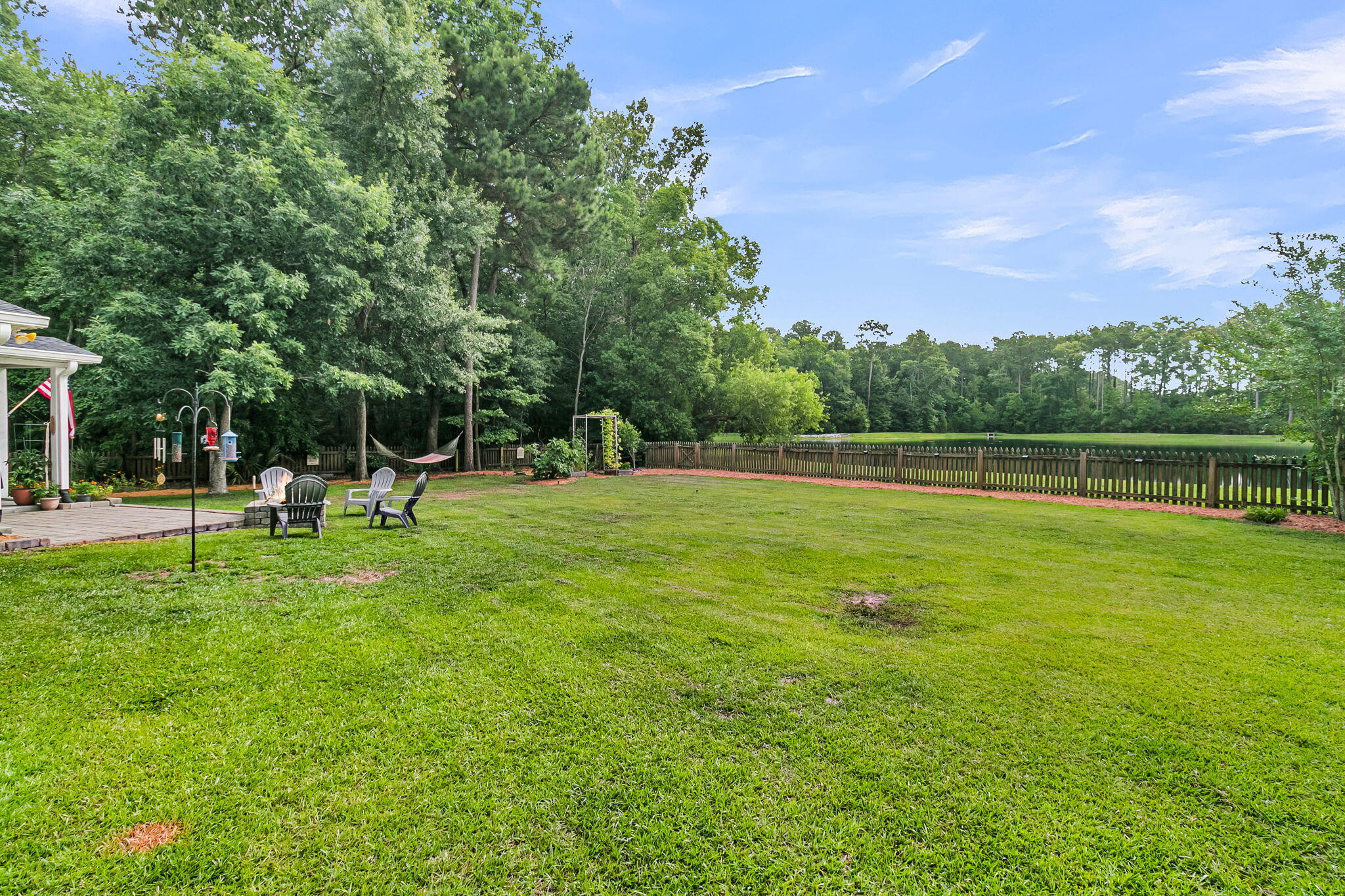 302 Freeland Way