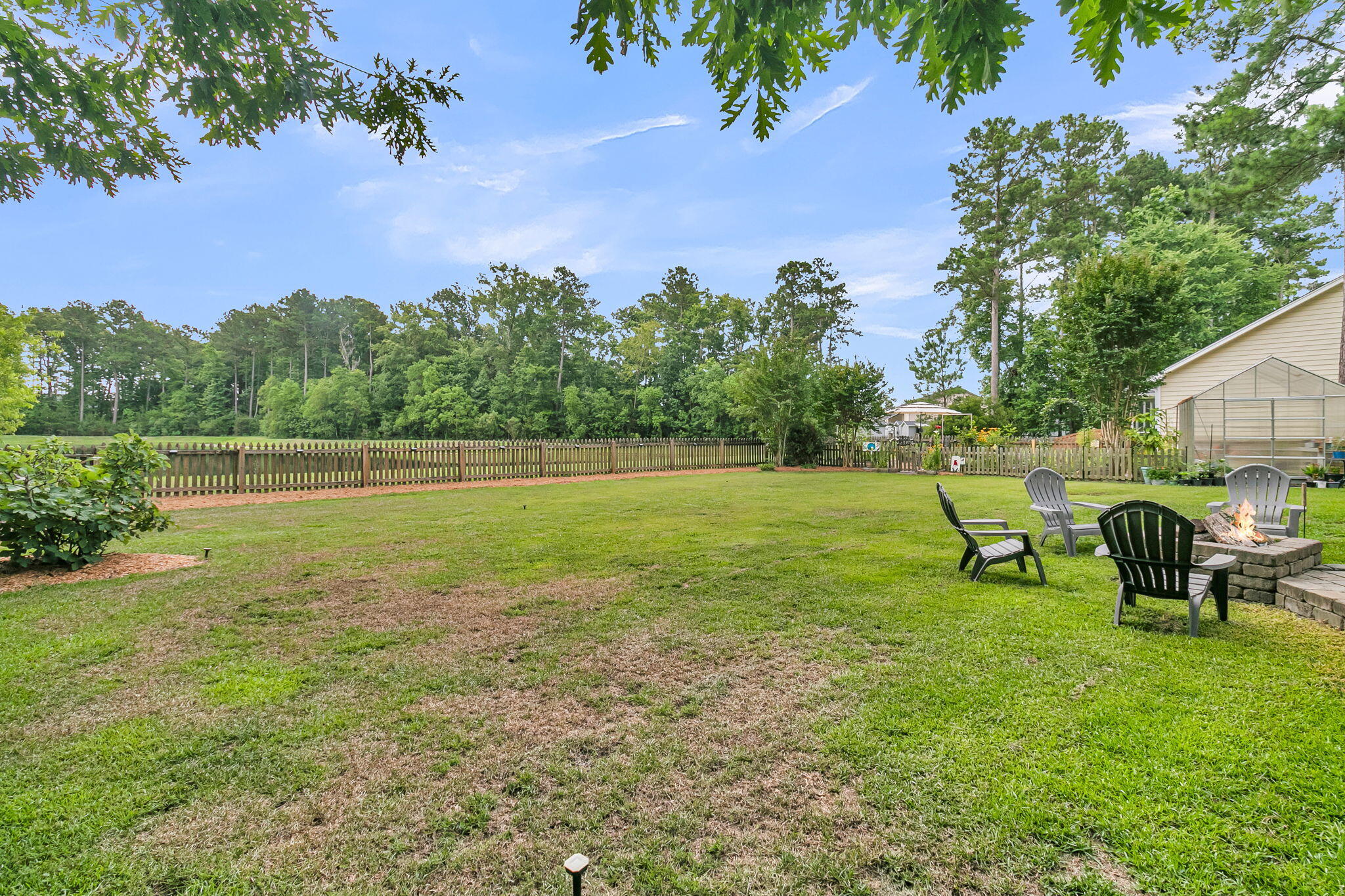 302 Freeland Way