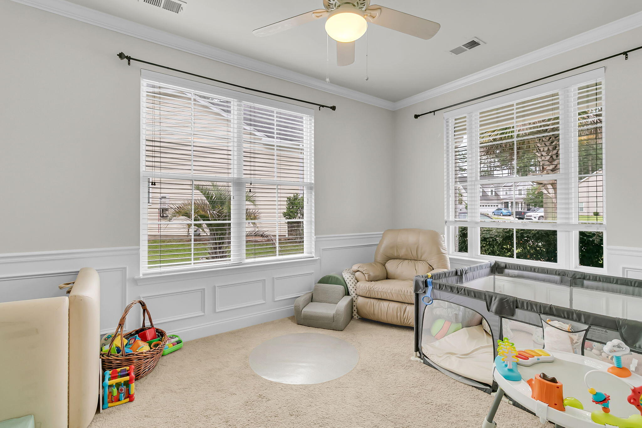 302 Freeland Way
