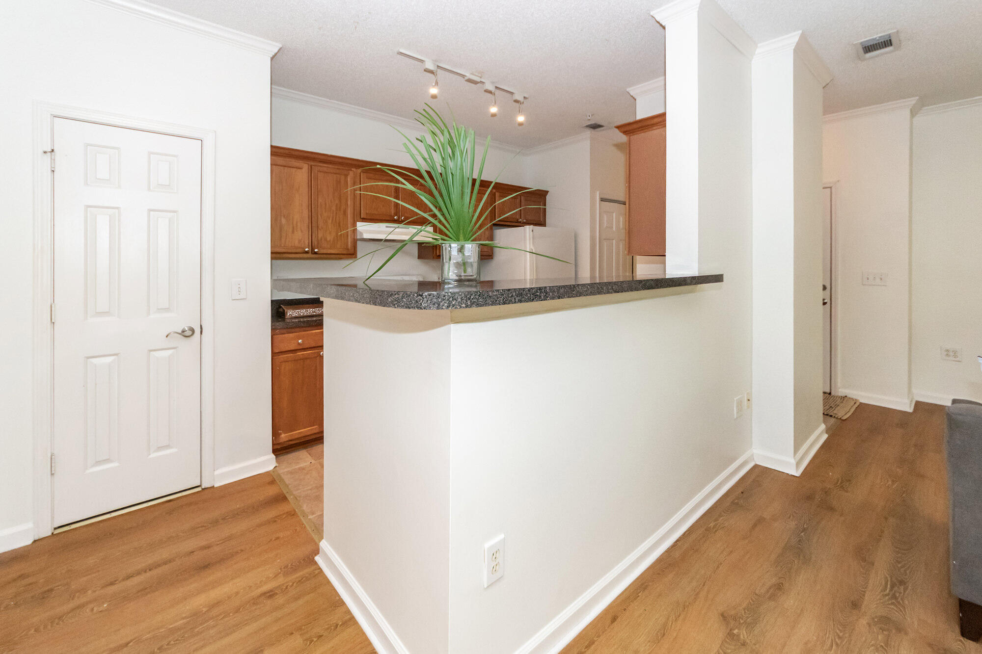 45 Sycamore Avenue Apt 1414