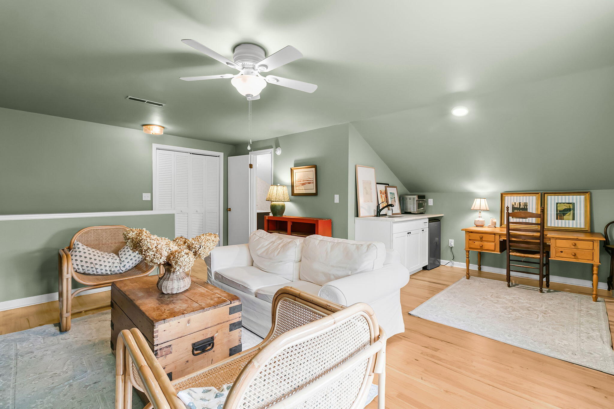11 Captiva Row