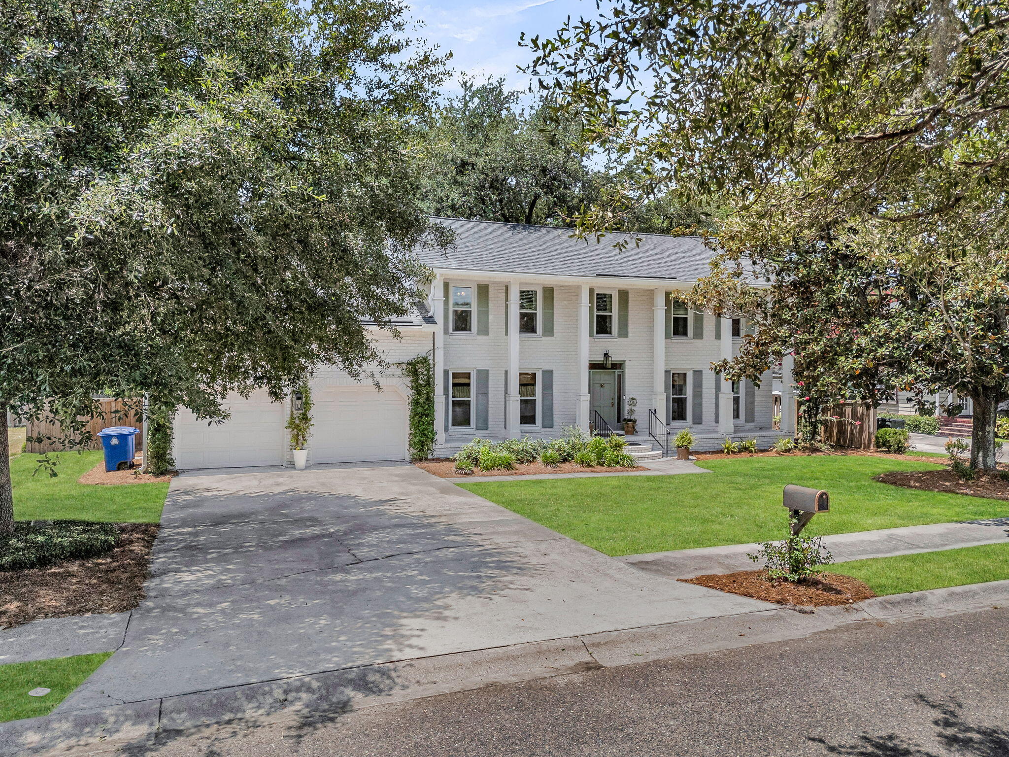 11 Captiva Row