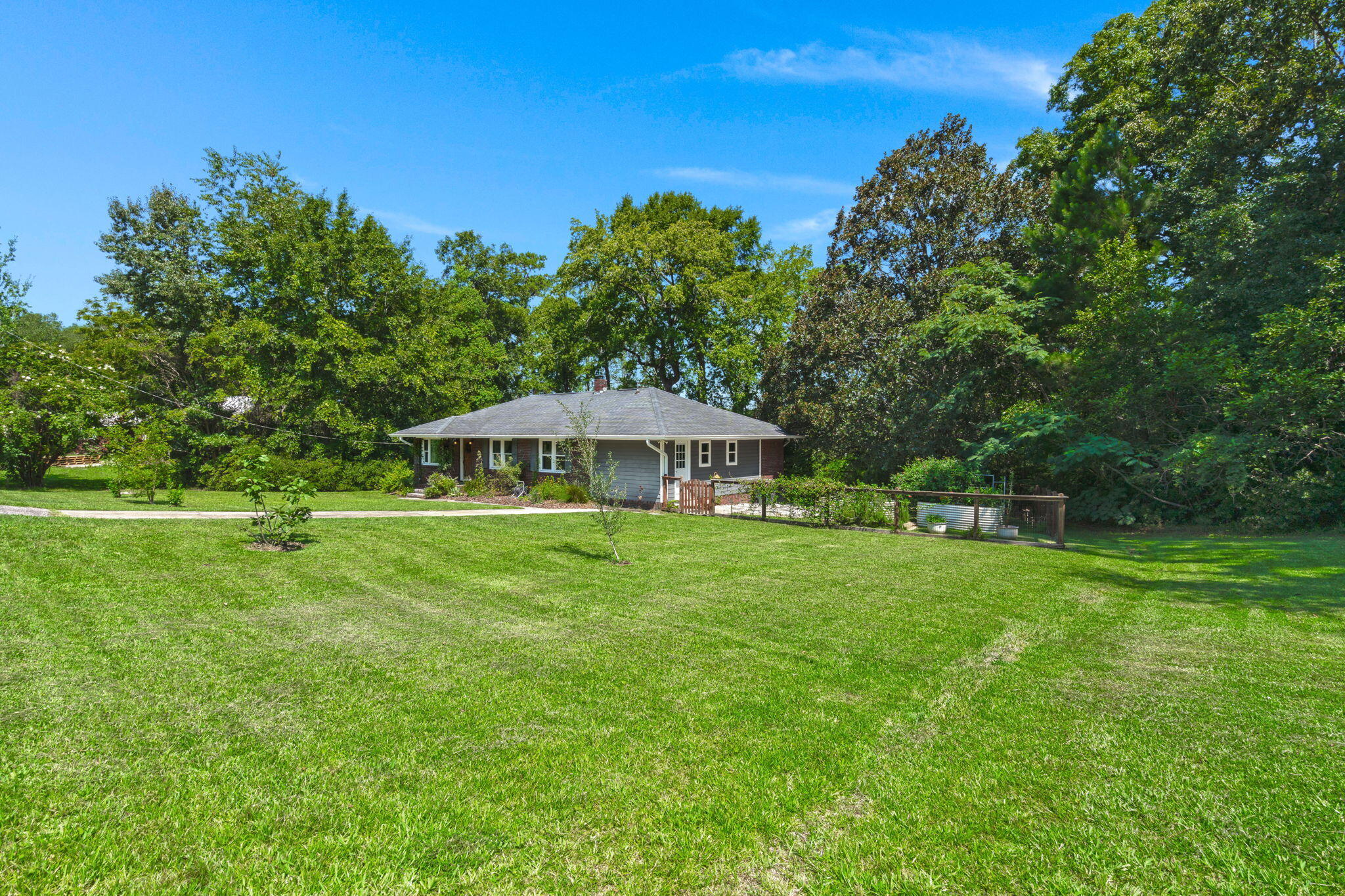 1004 Bishop Road