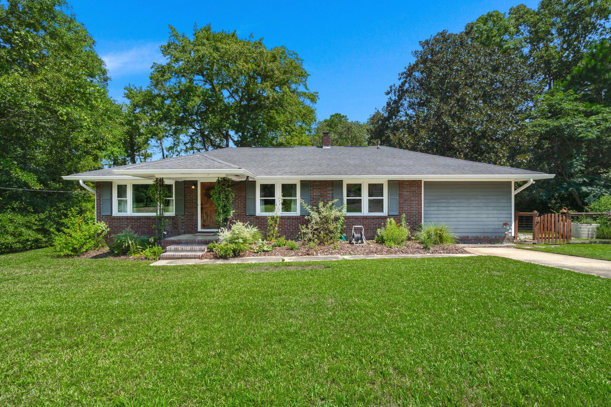 1004 Bishop Road