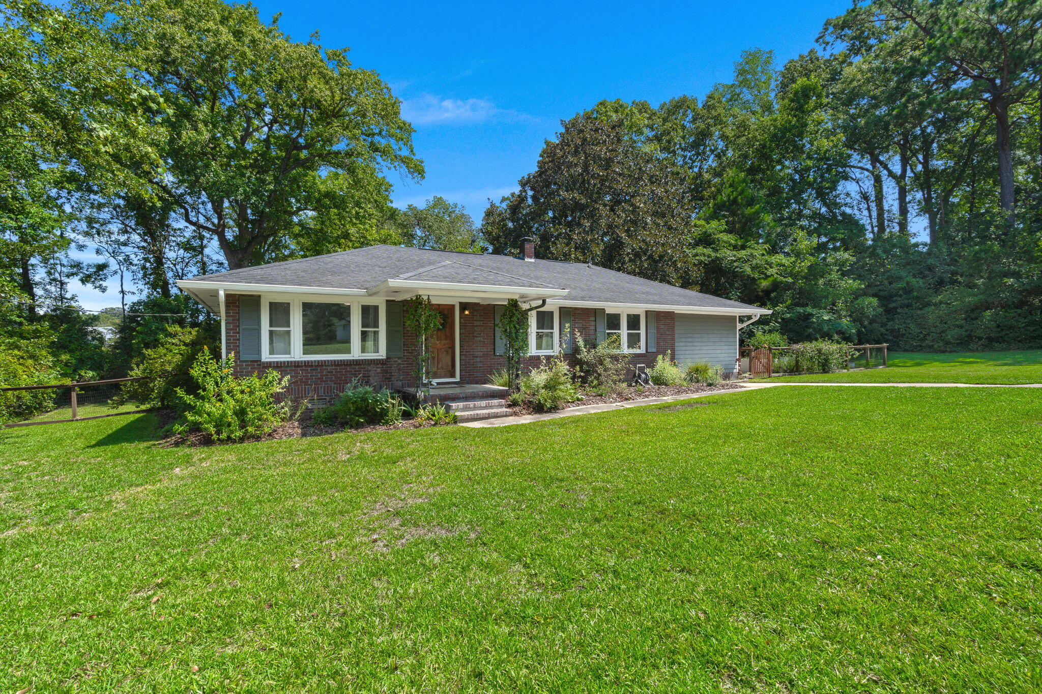 1004 Bishop Road