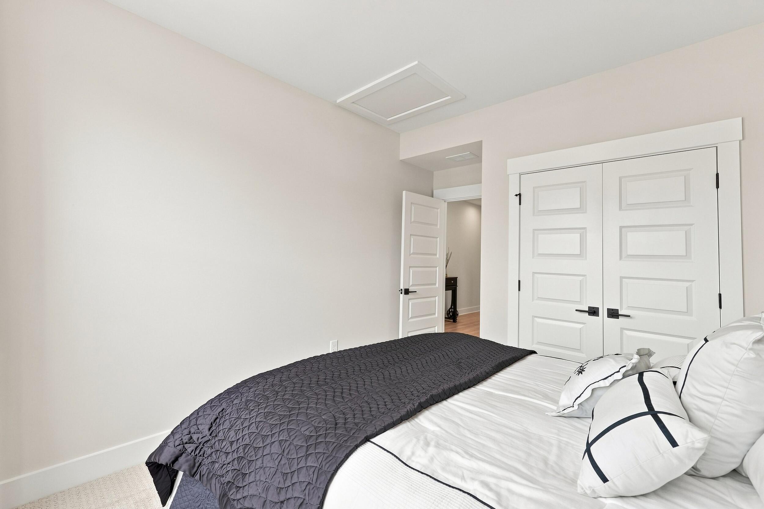 512 9th Avenue # 6