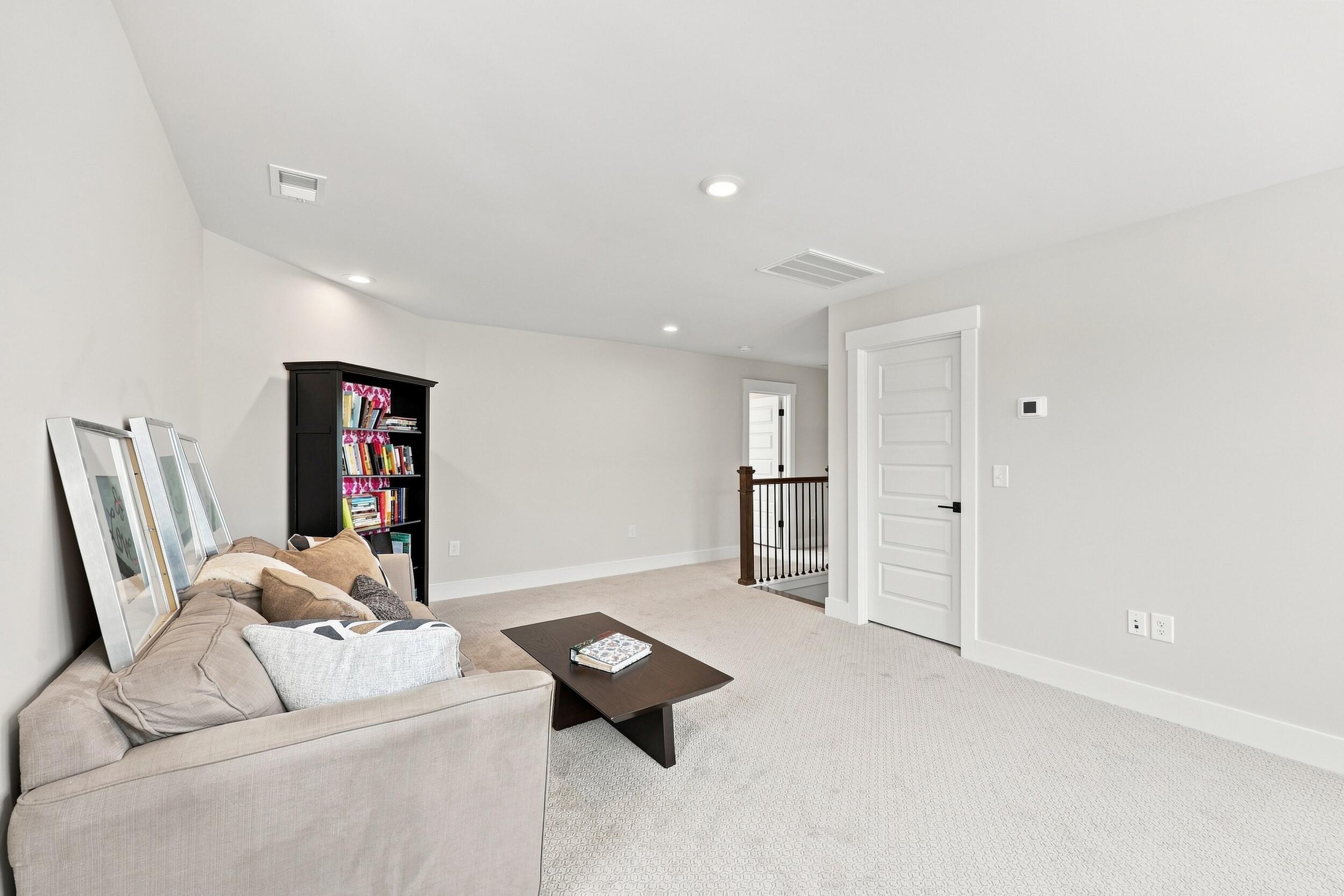 512 9th Avenue # 6