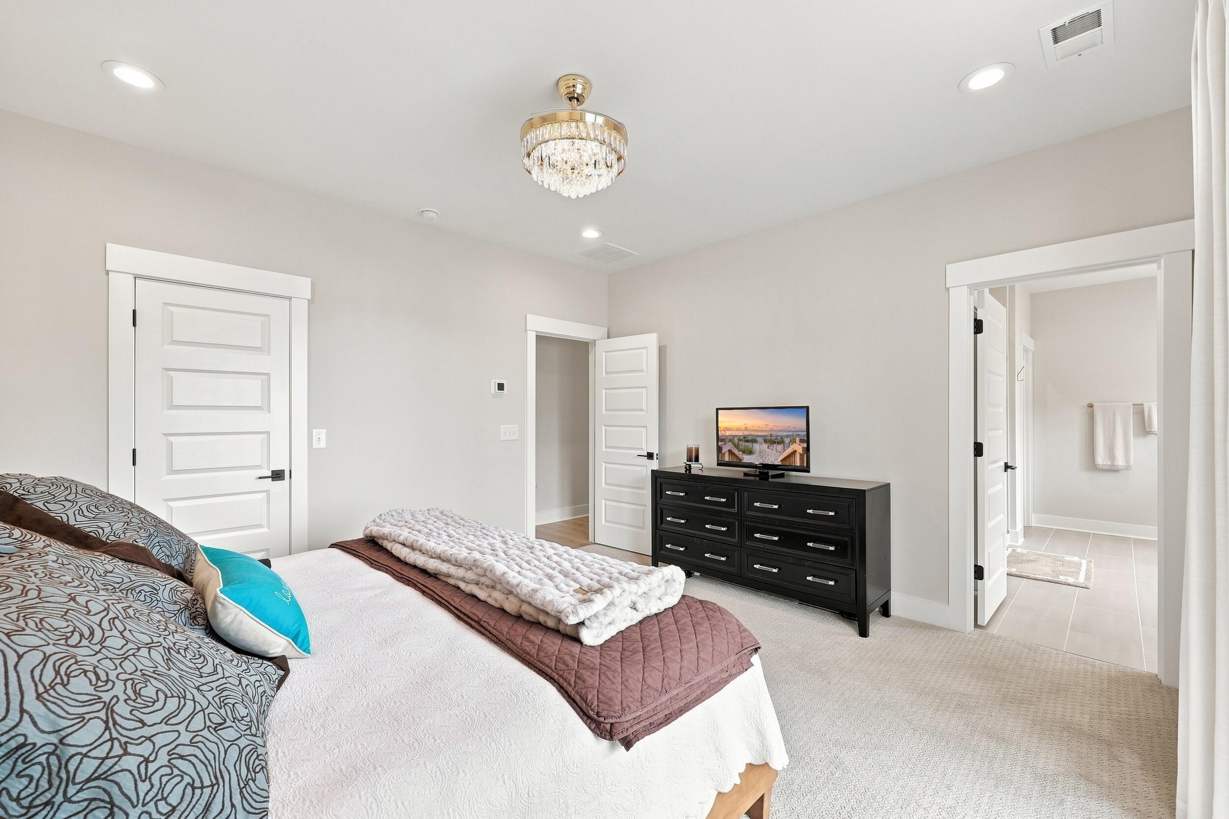 512 9th Avenue # 6