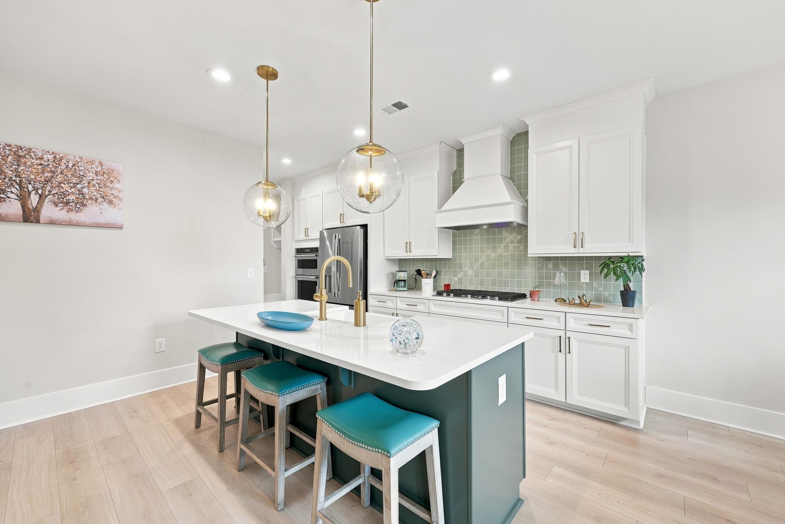 512 9th Avenue # 6