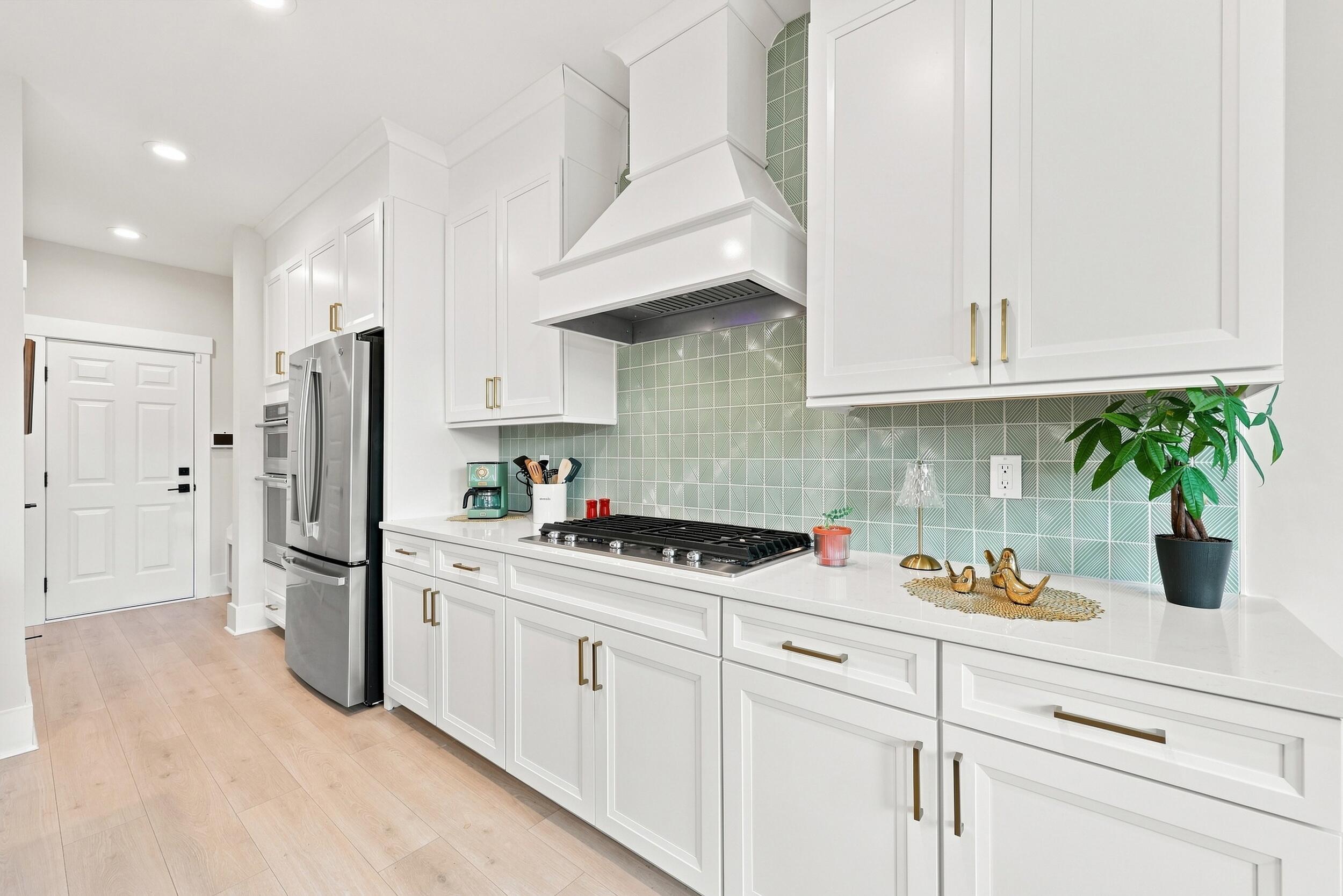 512 9th Avenue # 6
