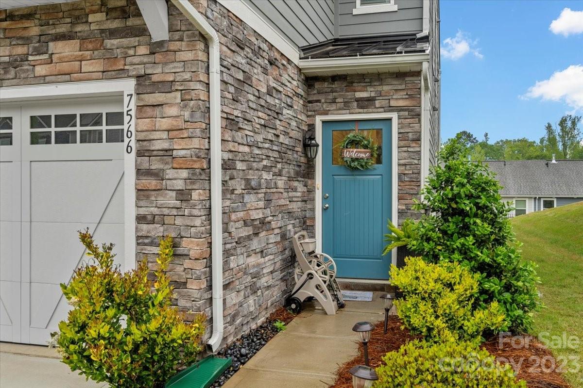 7566 Hartsfield Drive