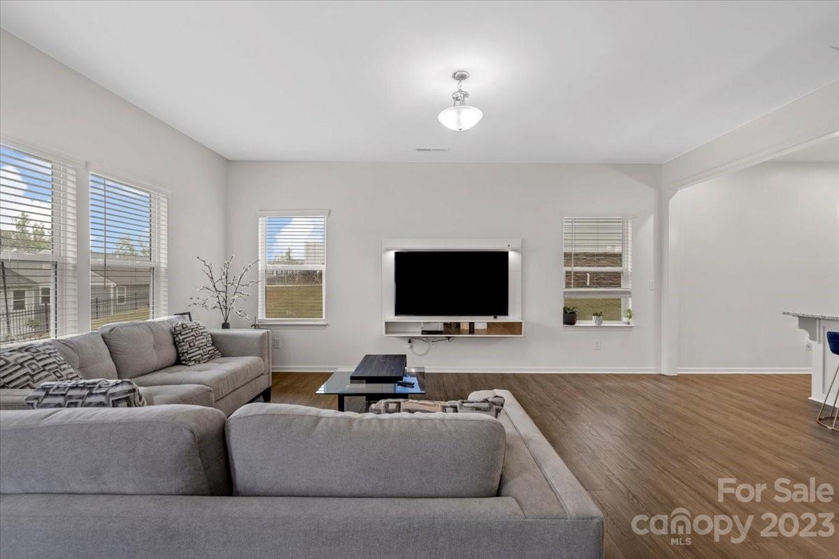 7566 Hartsfield Drive