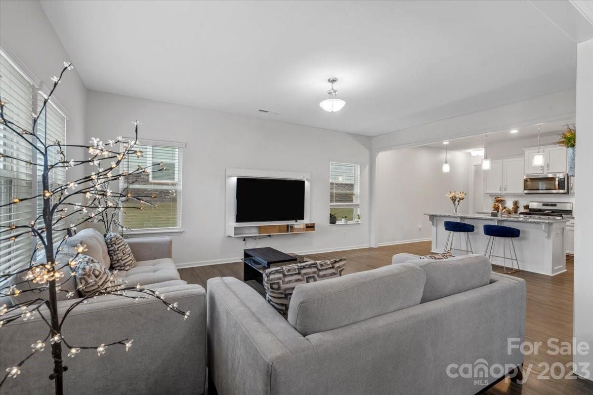 7566 Hartsfield Drive