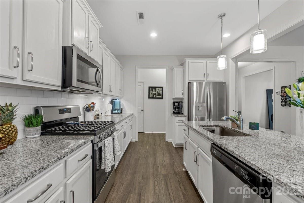 7566 Hartsfield Drive