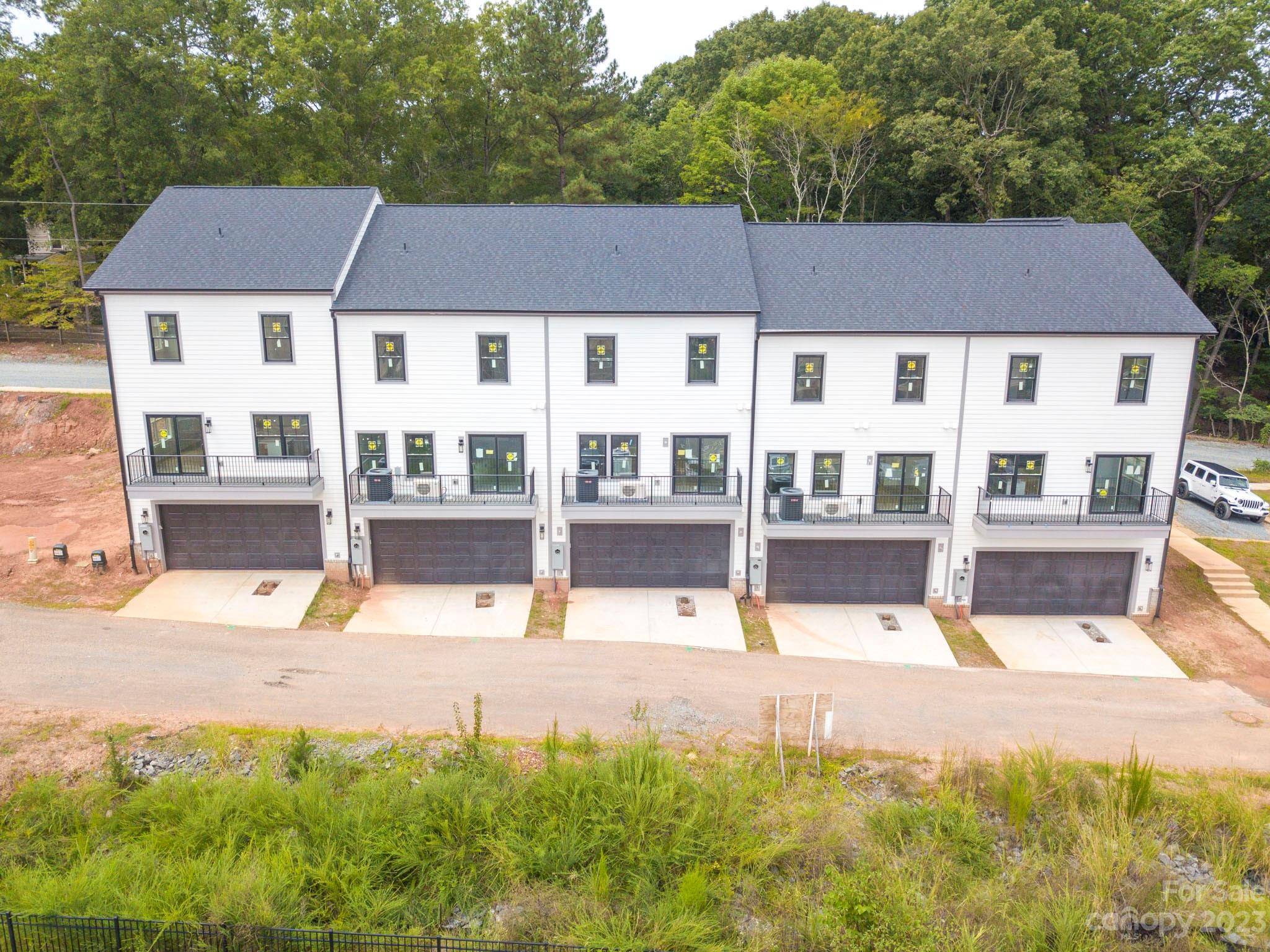 360 N Broad Street Unit: 4E