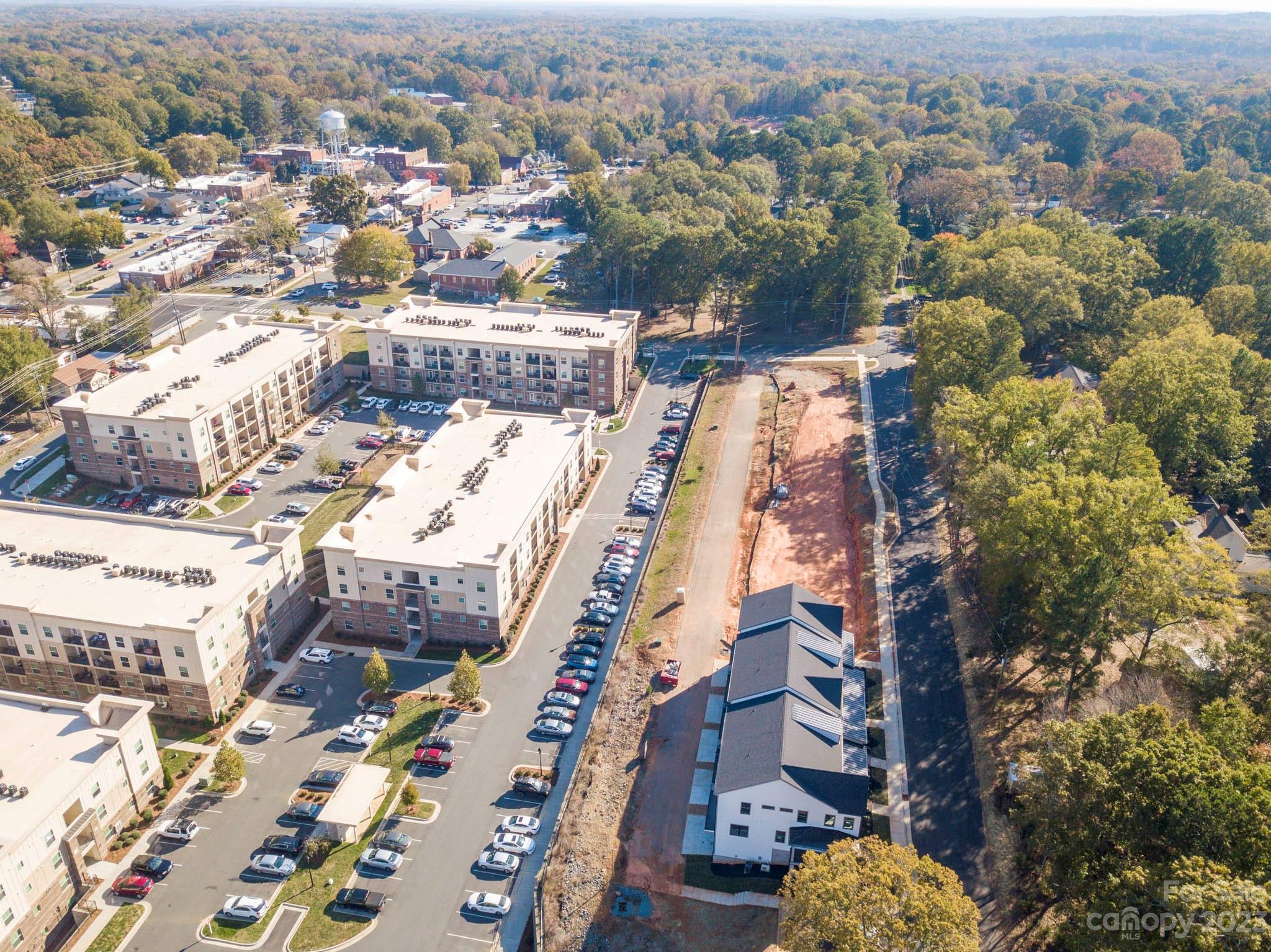 360 N Broad Street Unit: 4E