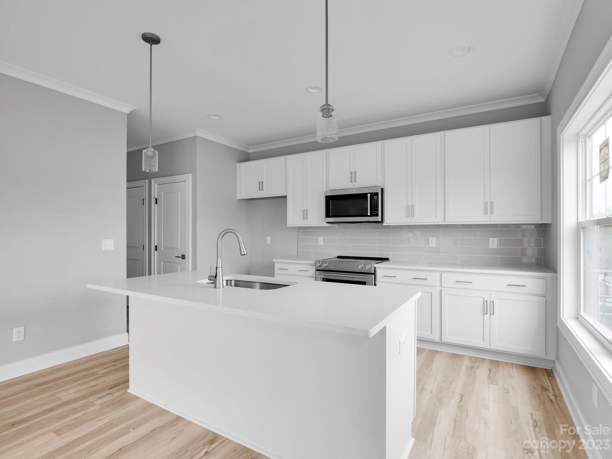 360 N Broad Street Unit: 4E