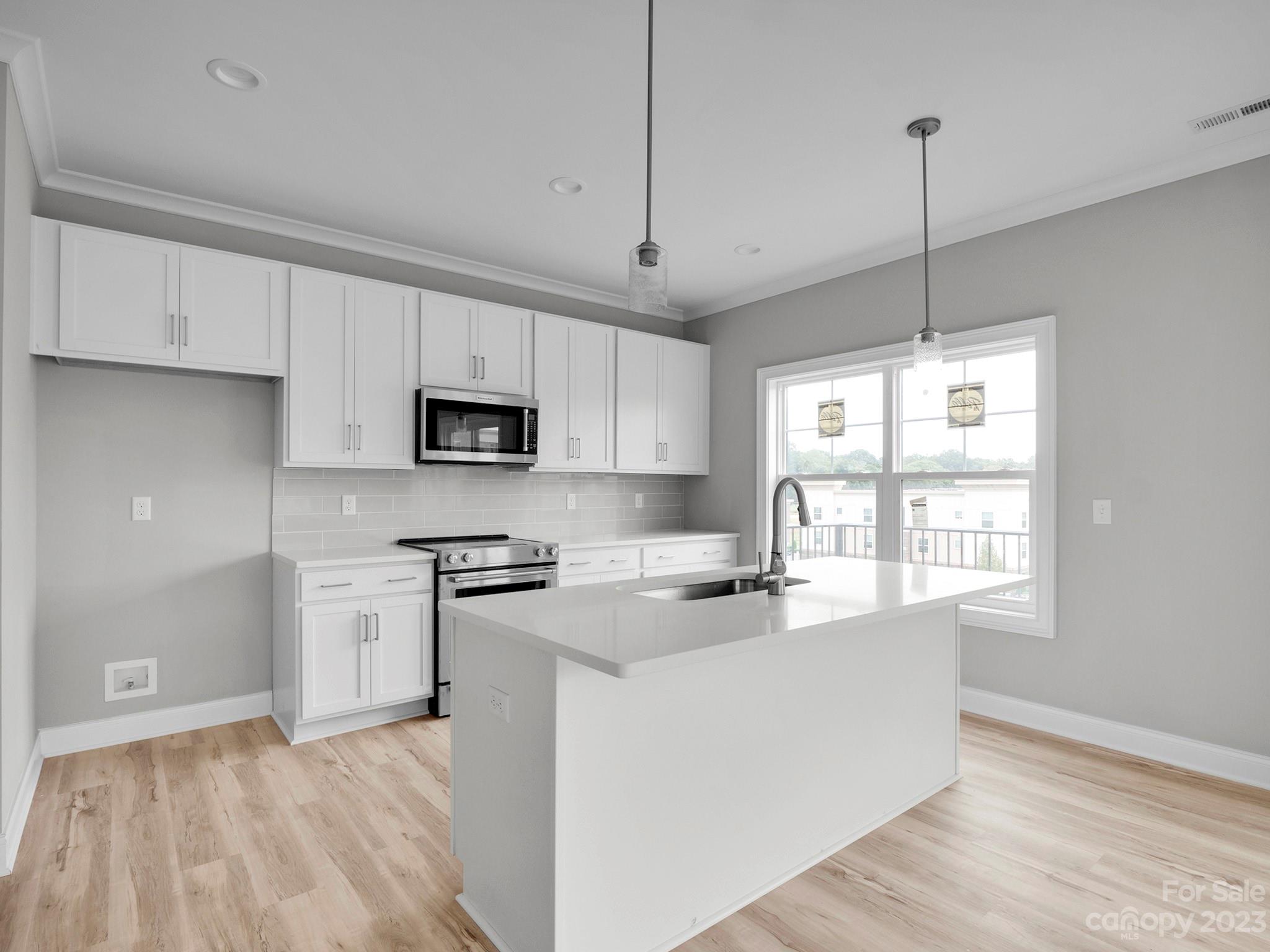 360 N Broad Street Unit: 4E