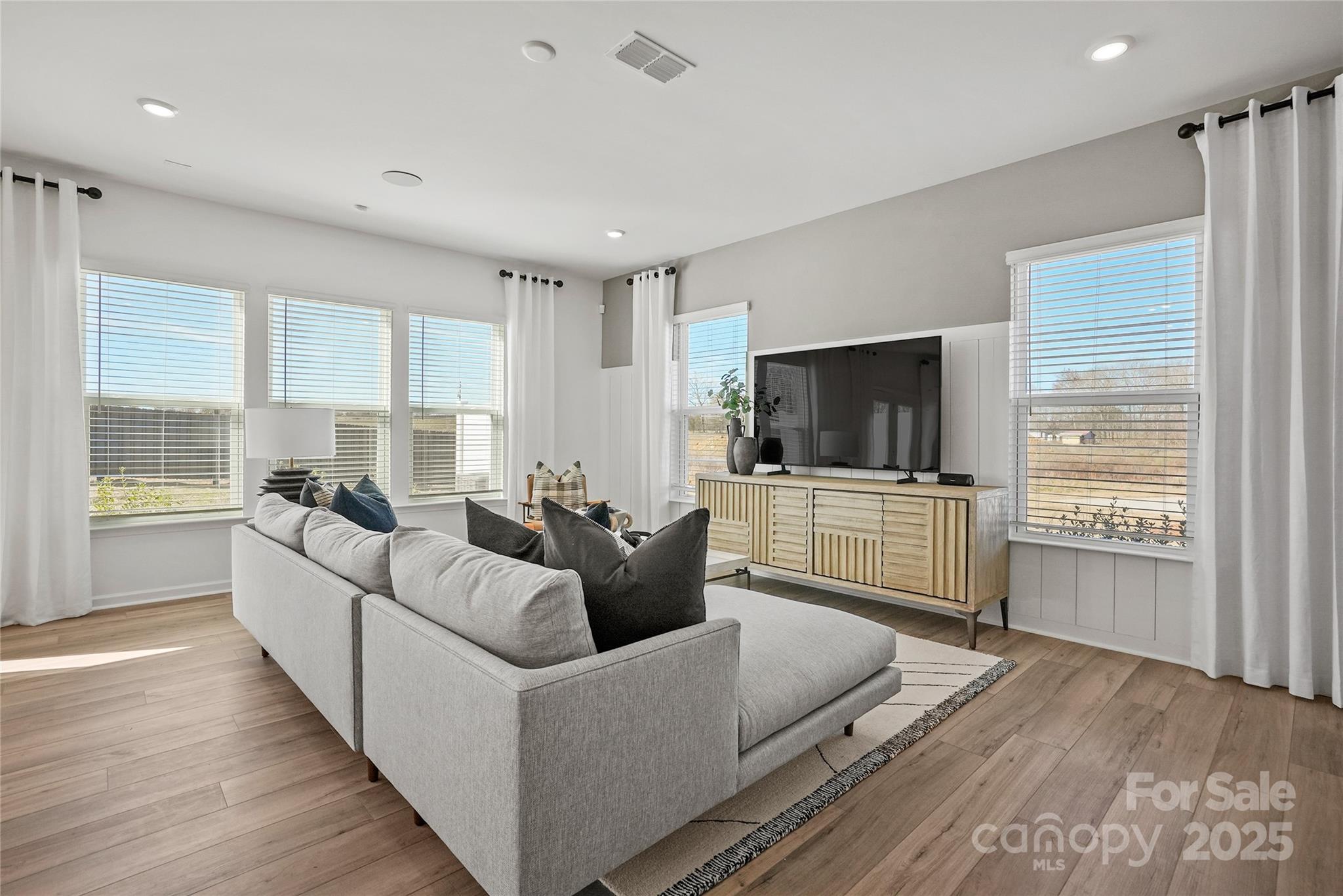 2229 Cobble Court Unit: 217