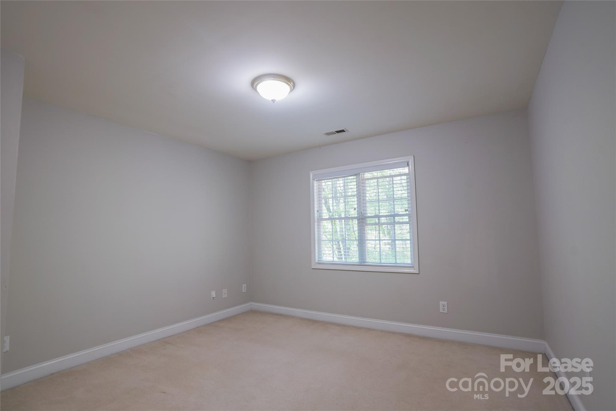 3552 Weddington Oaks Drive