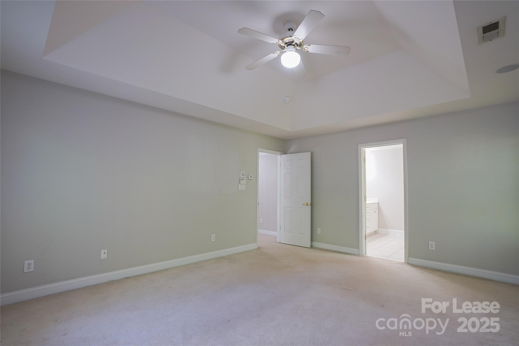 3552 Weddington Oaks Drive