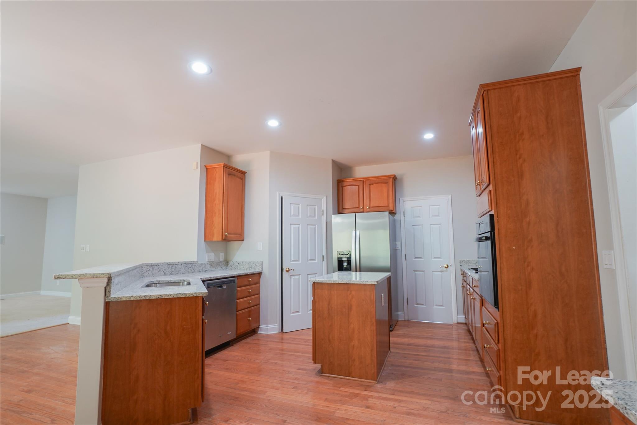 3552 Weddington Oaks Drive