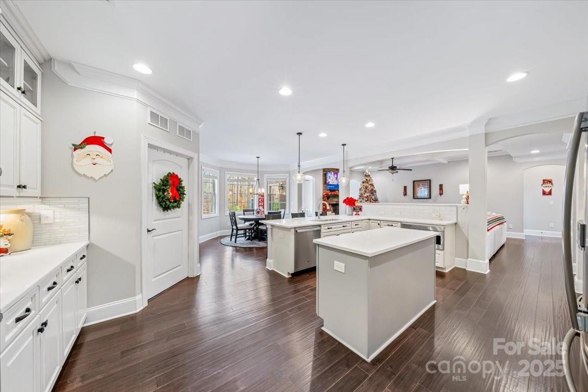 1325 Sommersby Place