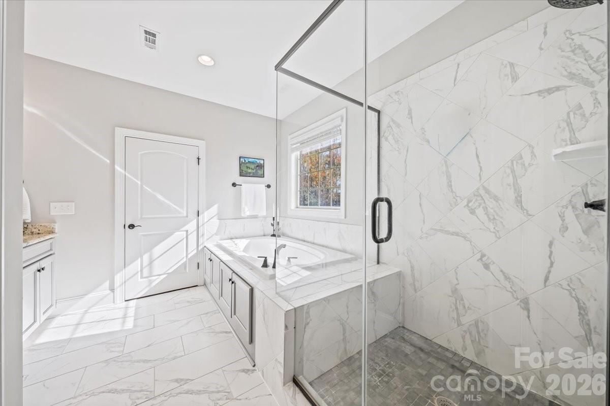 1325 Sommersby Place