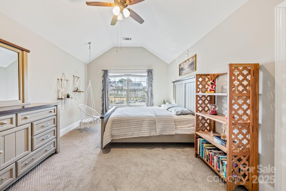 1325 Sommersby Place