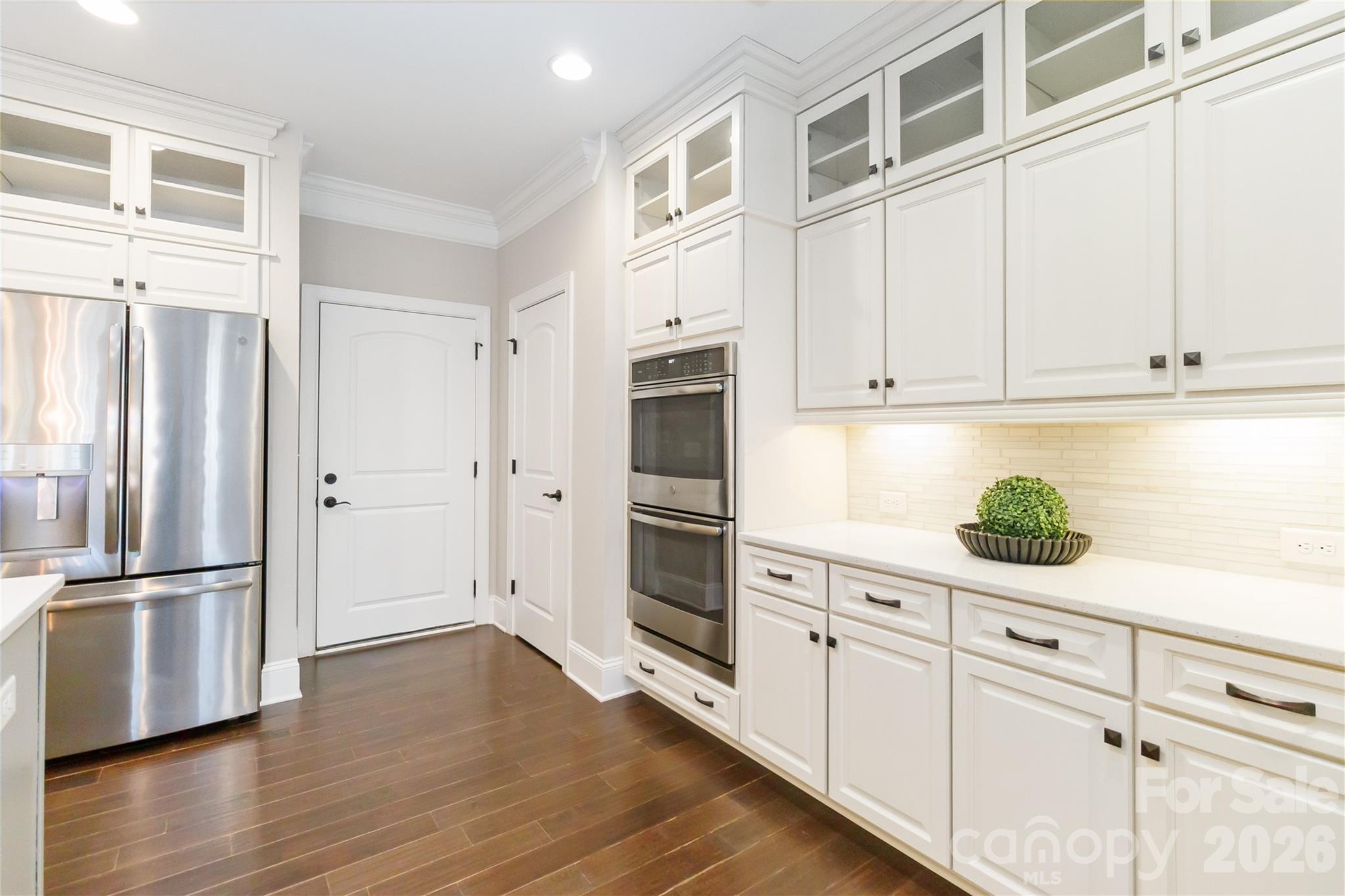 1325 Sommersby Place