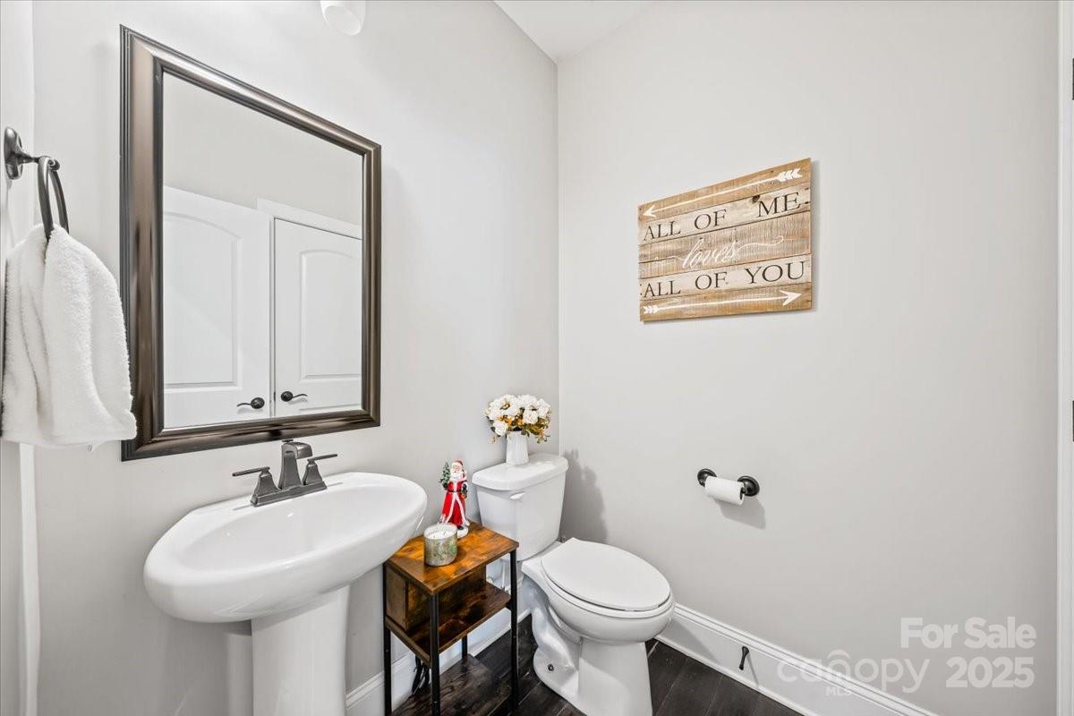 1325 Sommersby Place