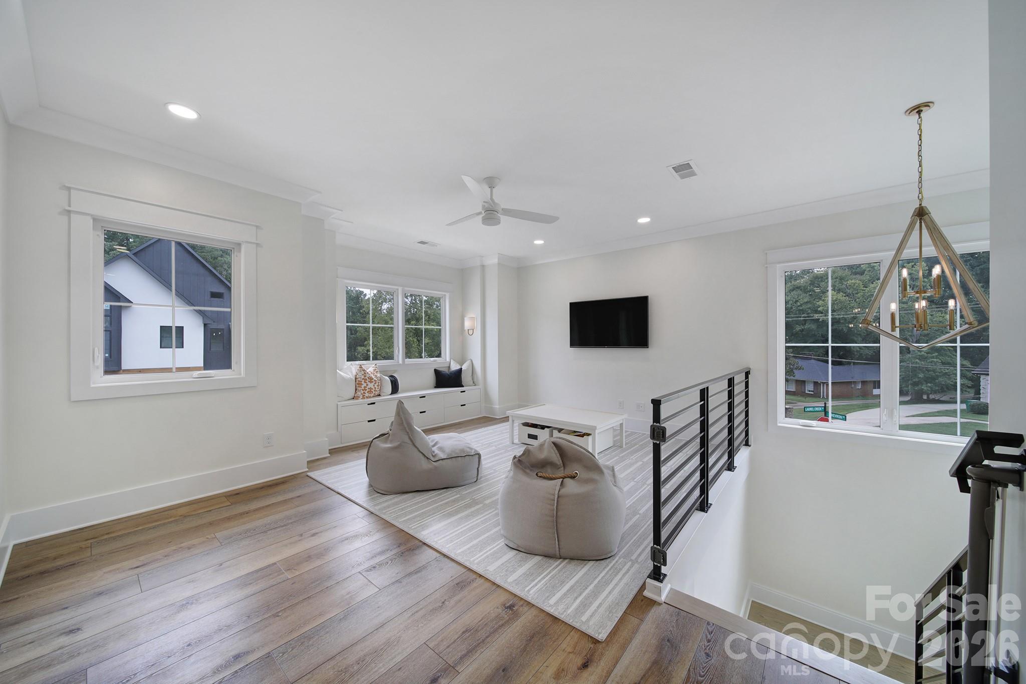 911 Laurel Creek Lane