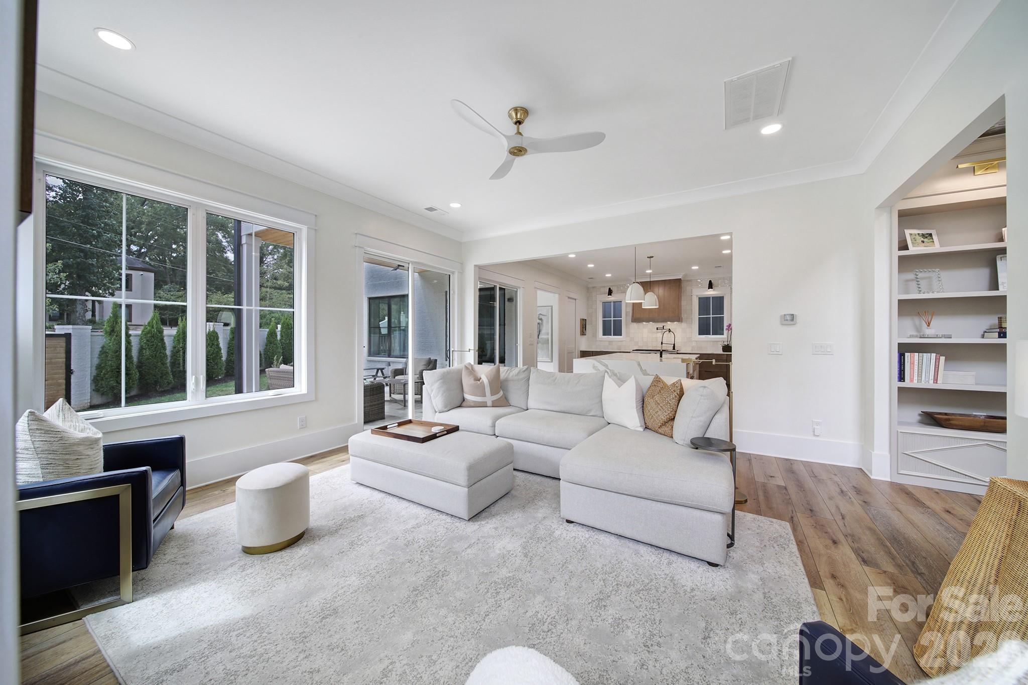 911 Laurel Creek Lane