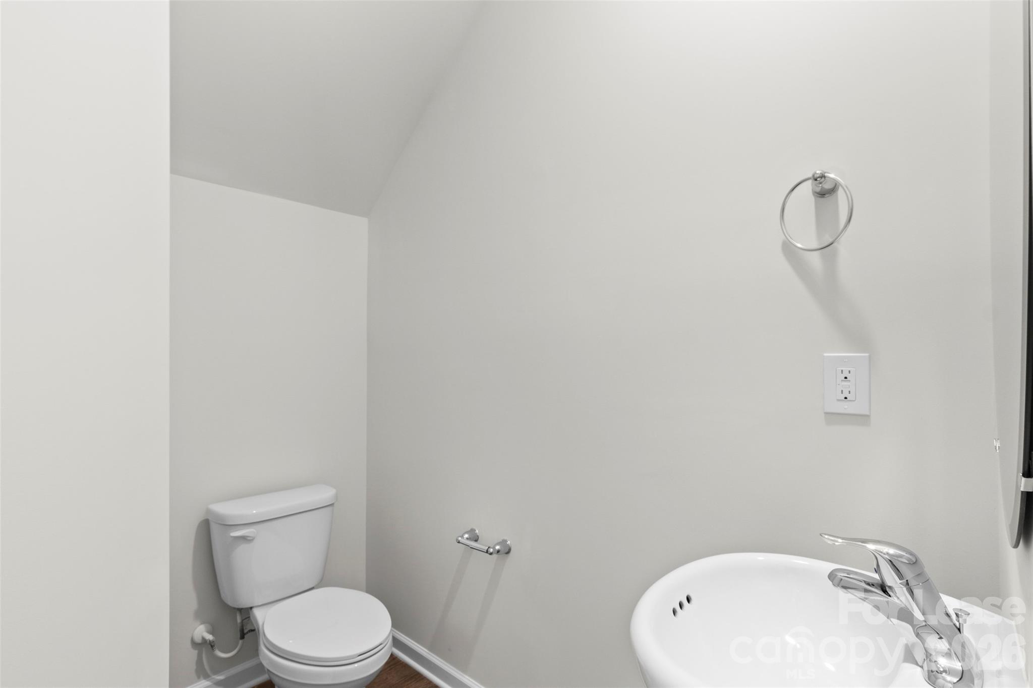 163 Court House Avenue