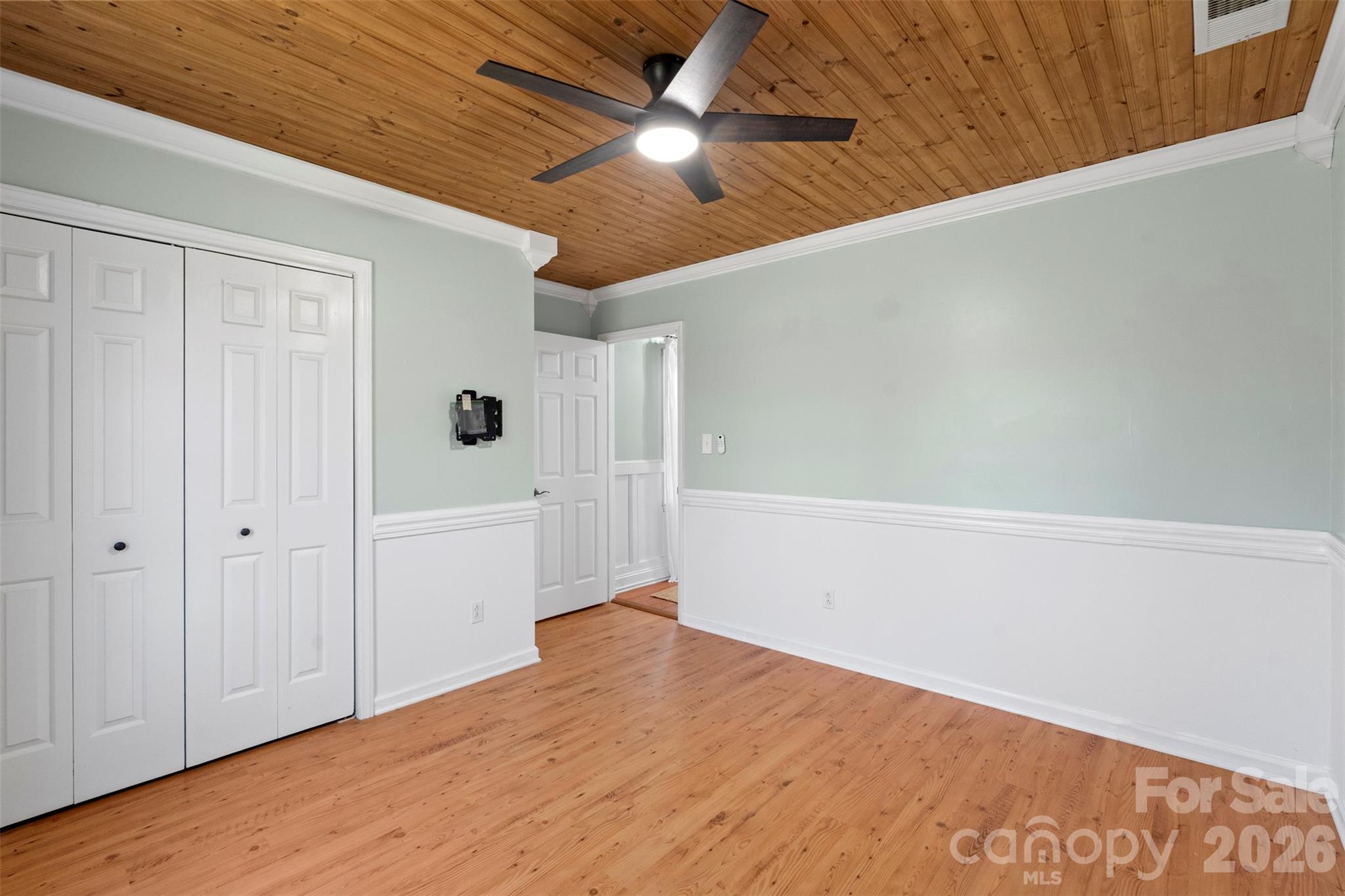 8003 Pine Oak Road