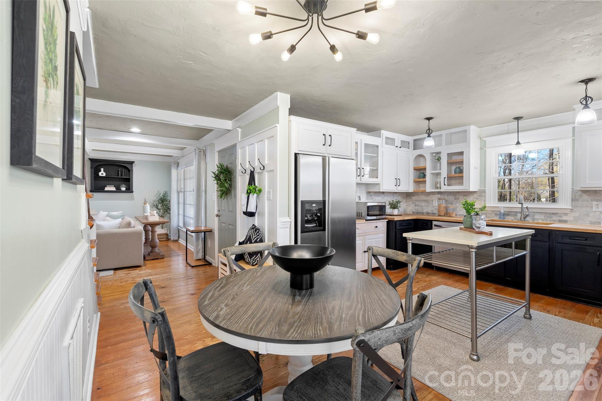 8003 Pine Oak Road