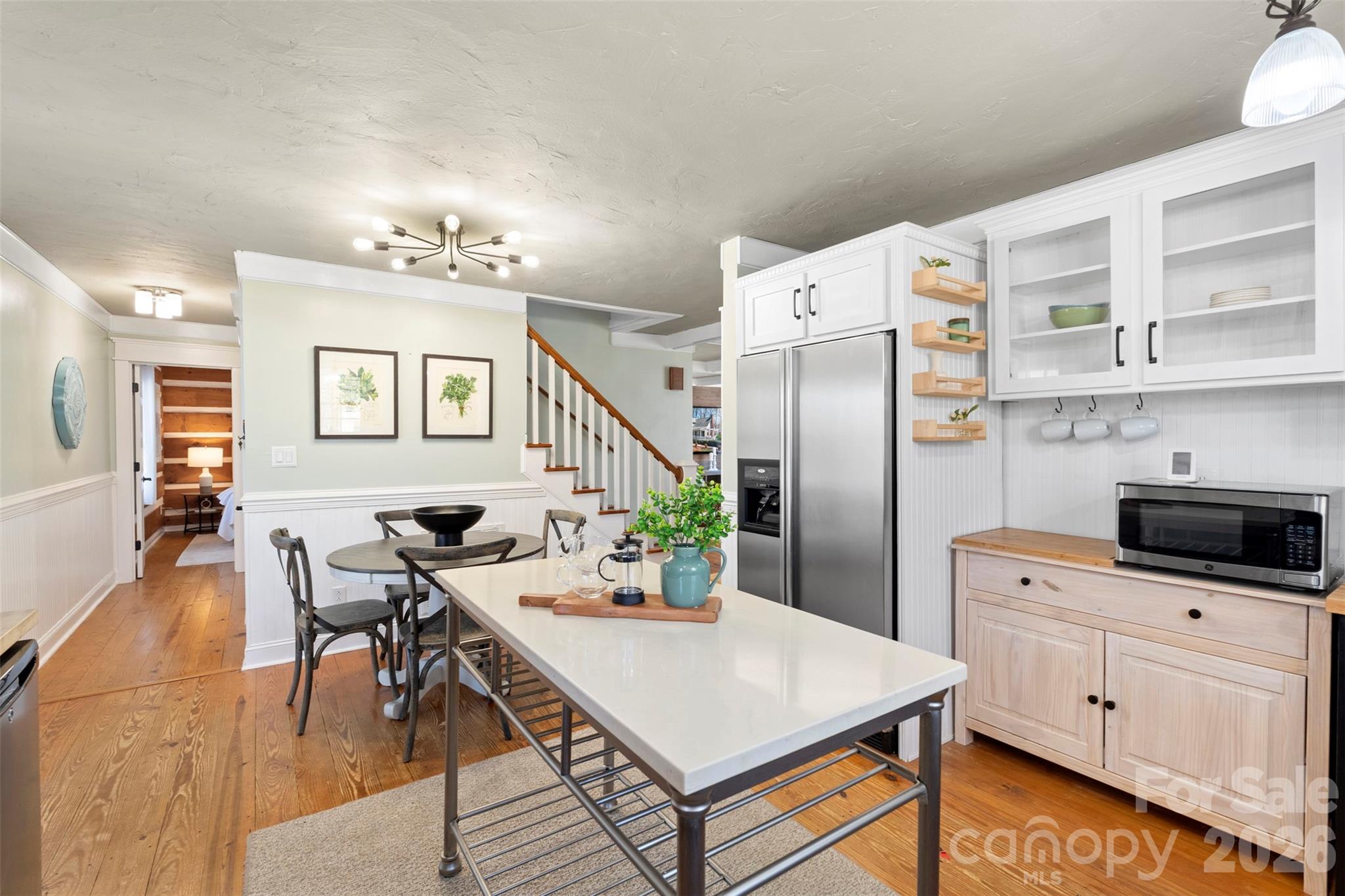 8003 Pine Oak Road