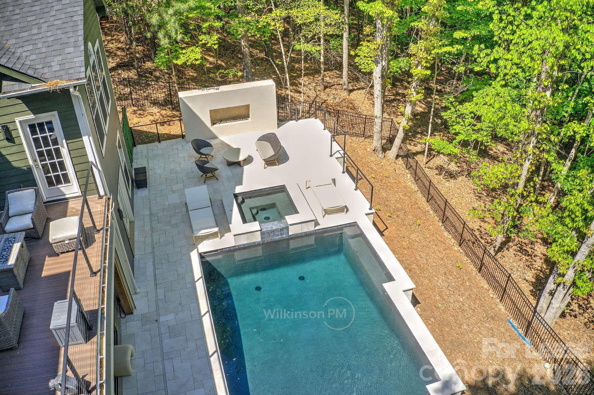 786 Fairway Point Drive
