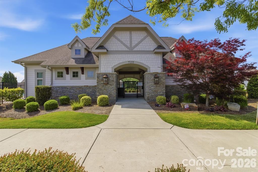 4512 Acorn Hill Drive