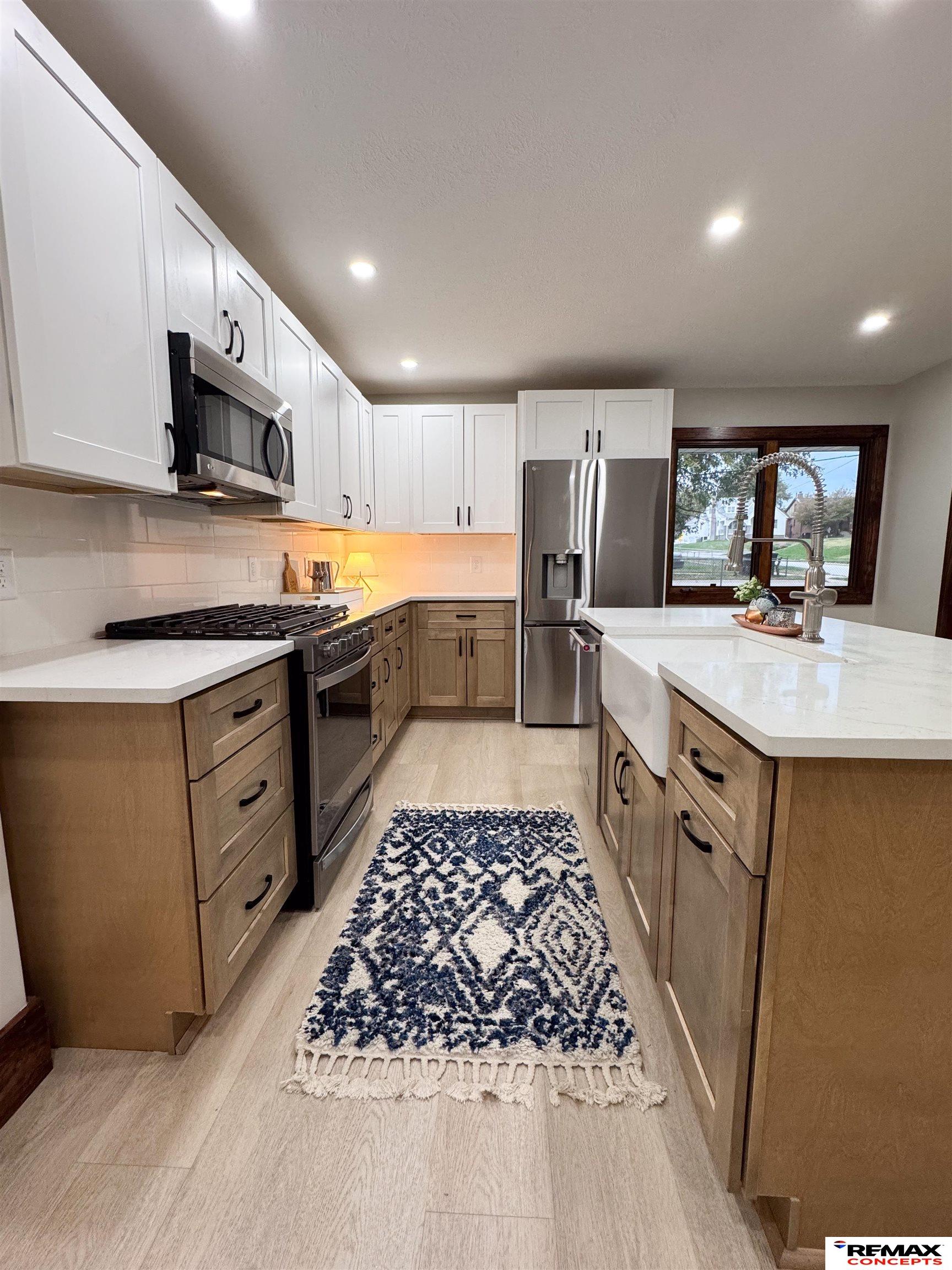 4502 Woolworth Avenue