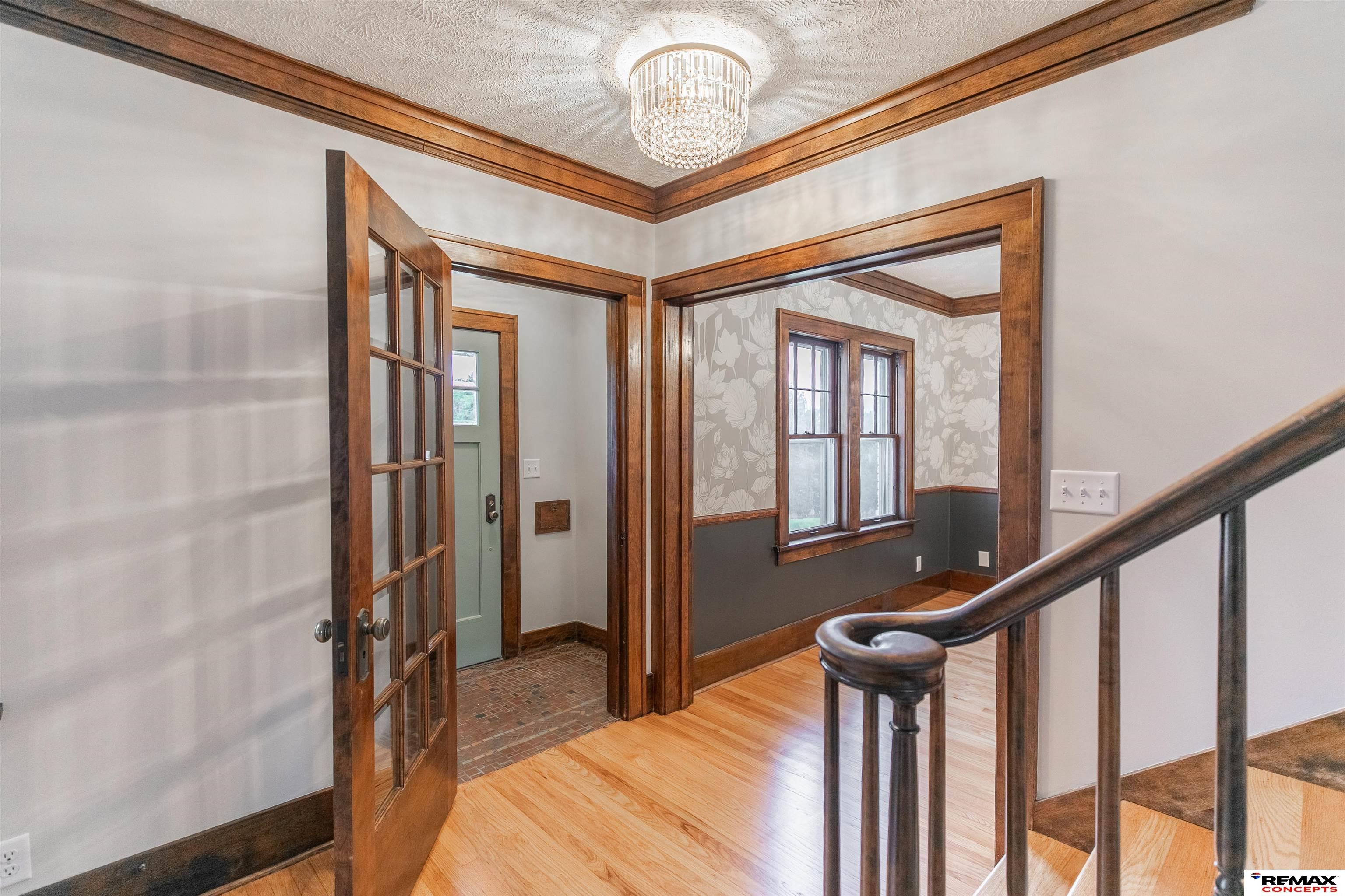 4502 Woolworth Avenue