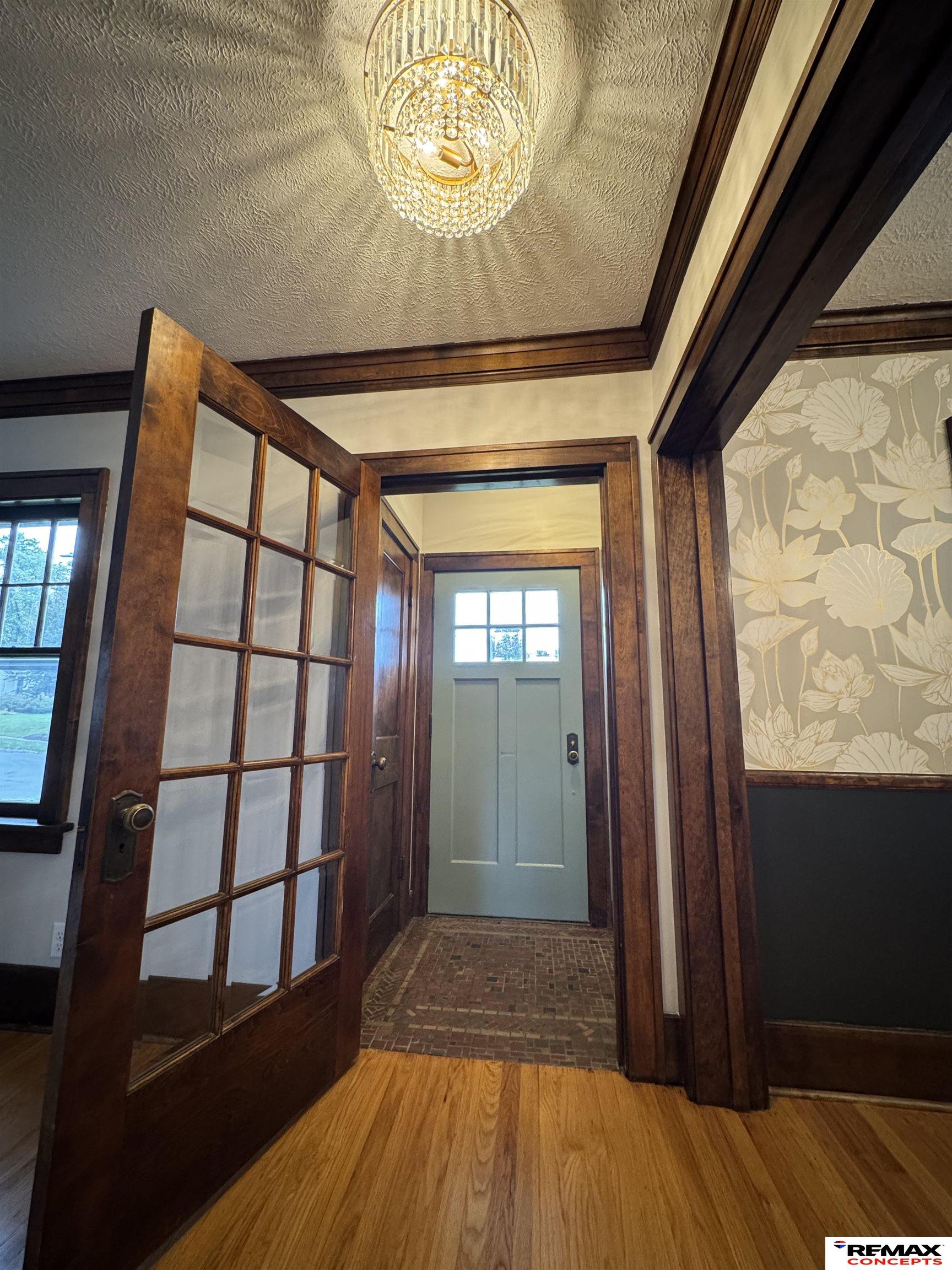 4502 Woolworth Avenue