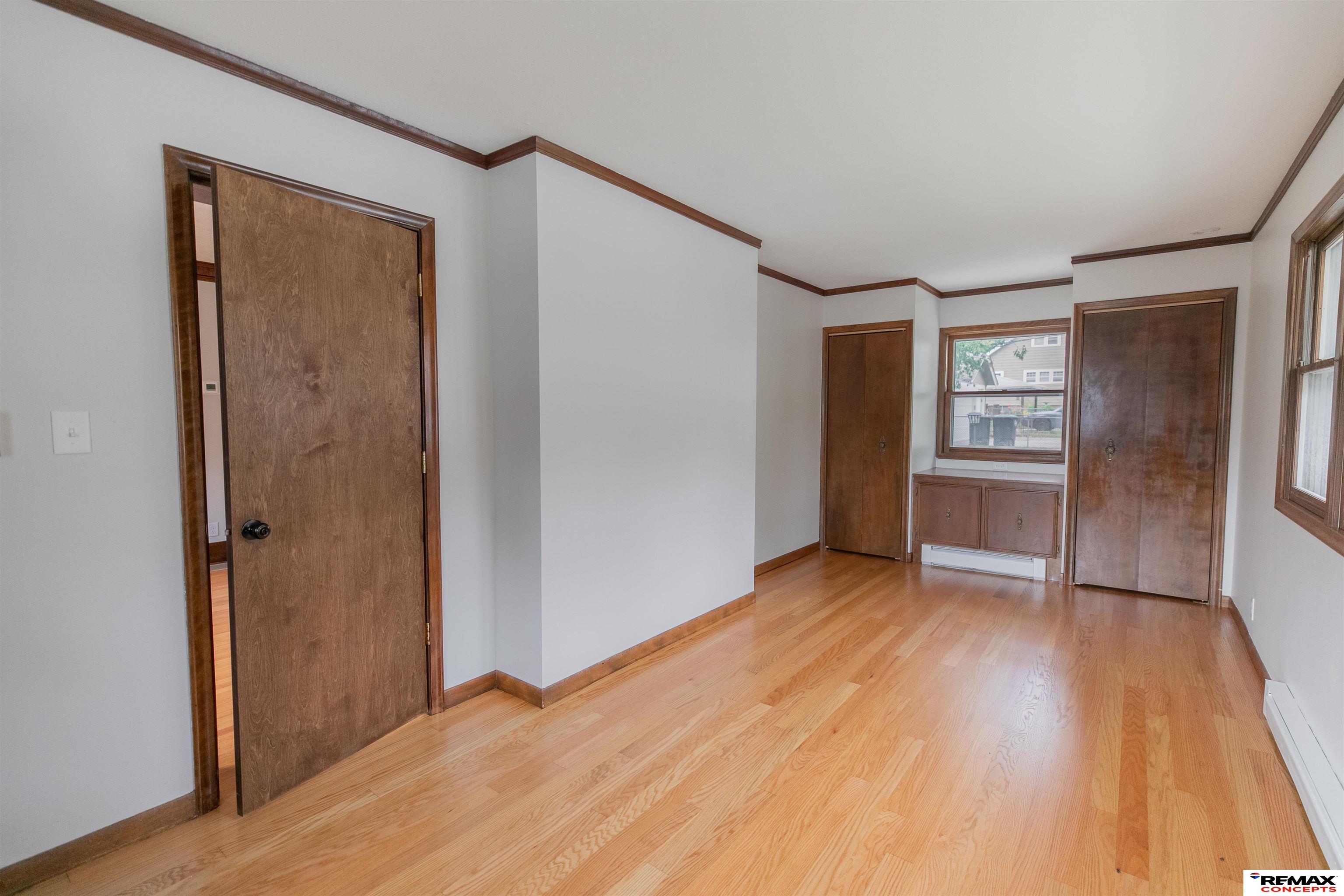 4502 Woolworth Avenue