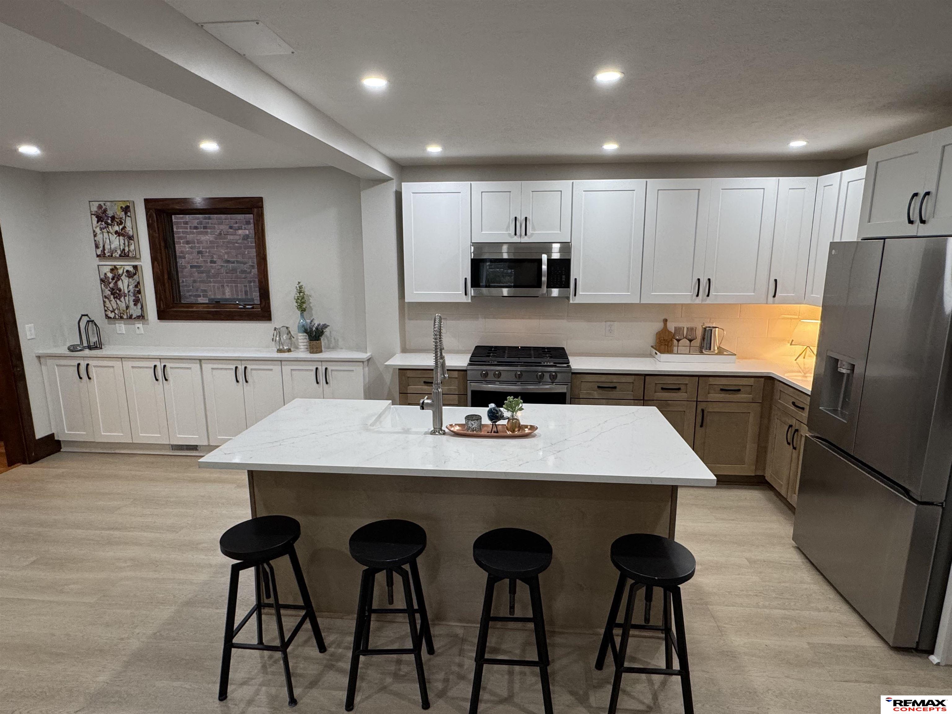 4502 Woolworth Avenue