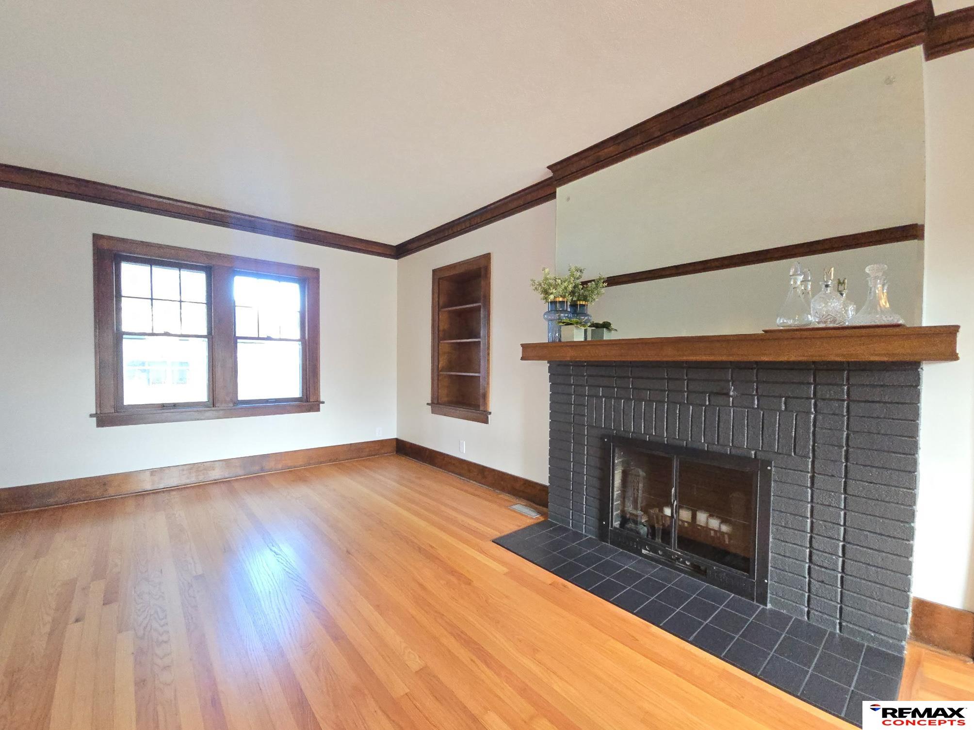 4502 Woolworth Avenue