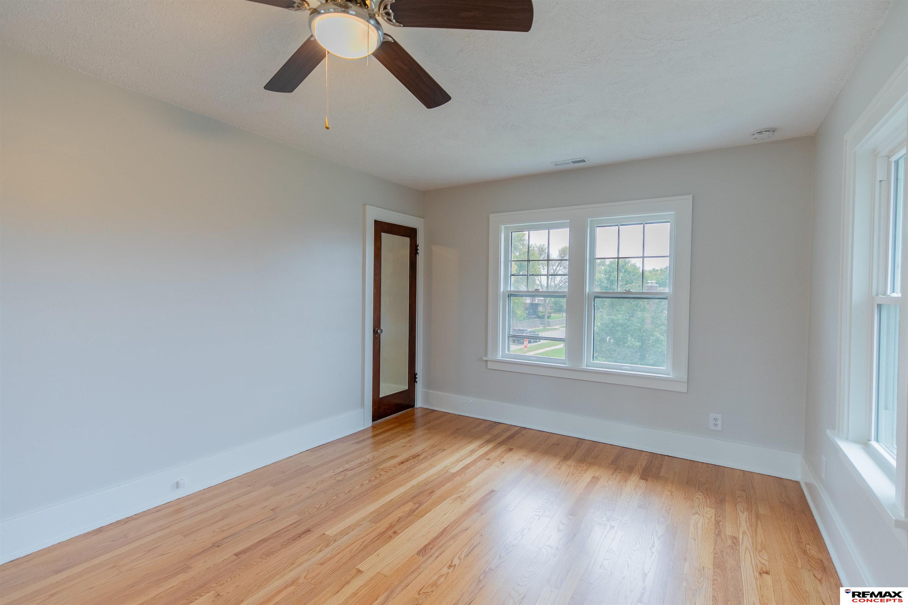 4502 Woolworth Avenue