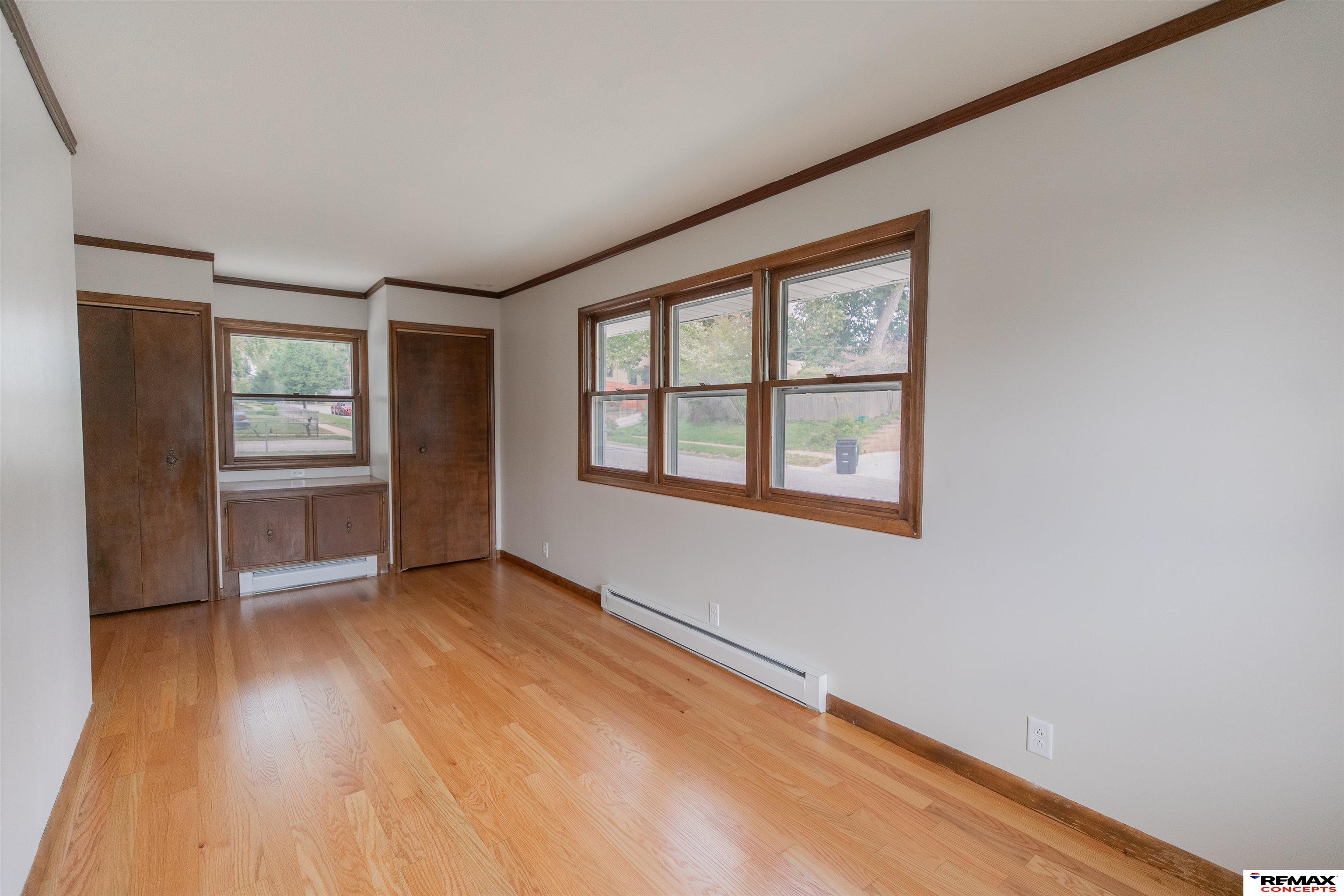 4502 Woolworth Avenue