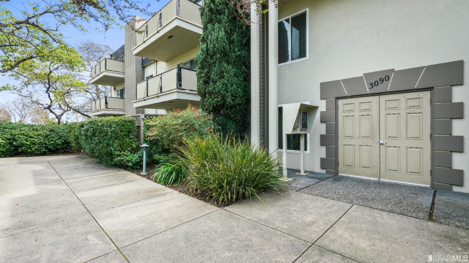 3090 Los Prados Street # 7