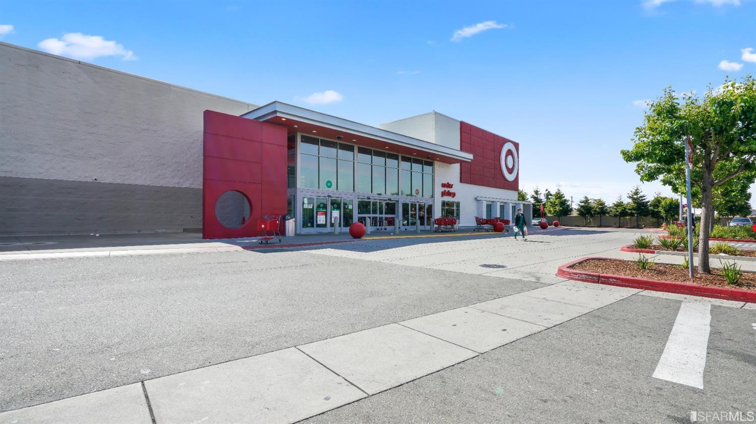 5205 Macdonald Avenue