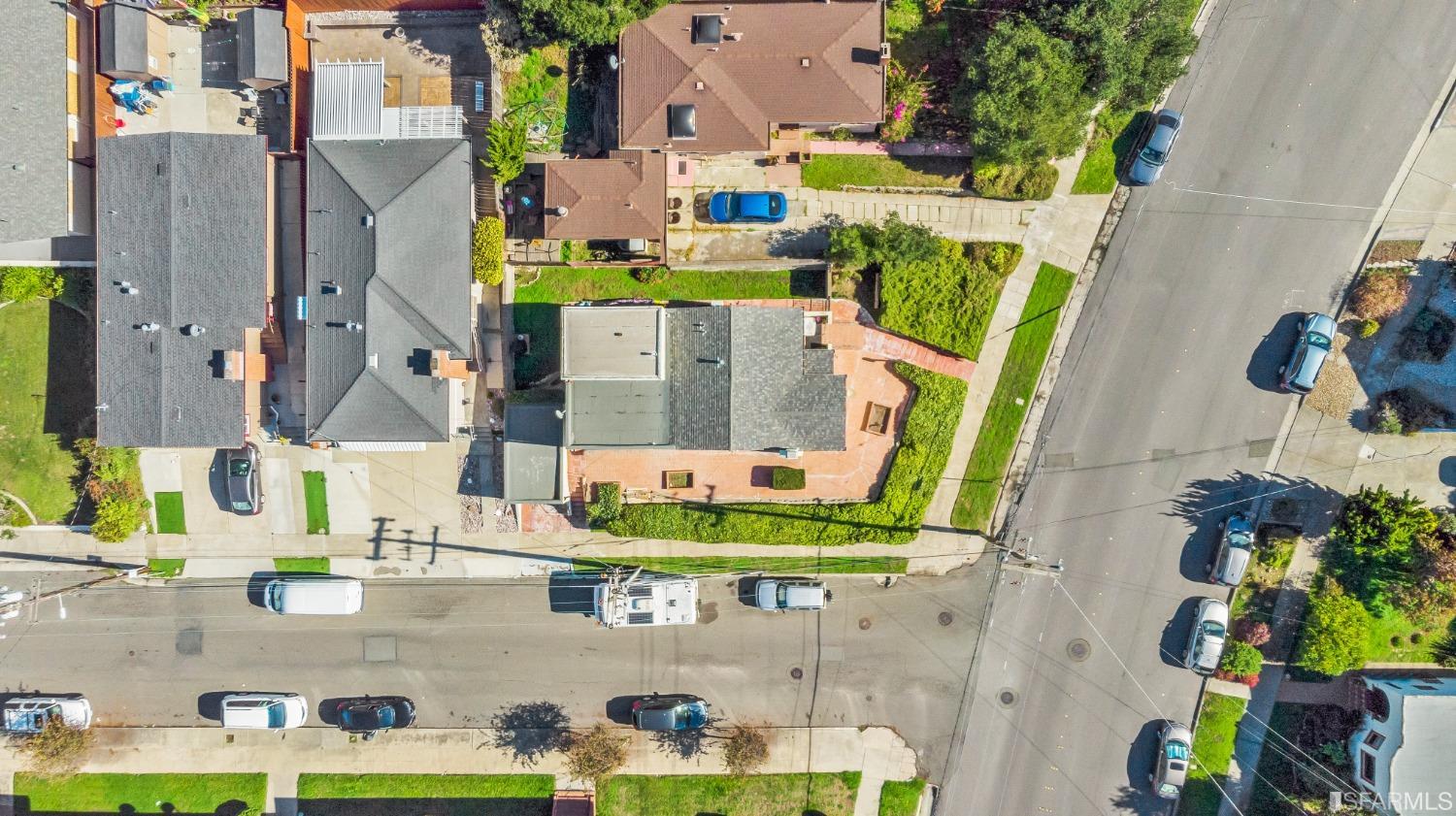 5205 Macdonald Avenue